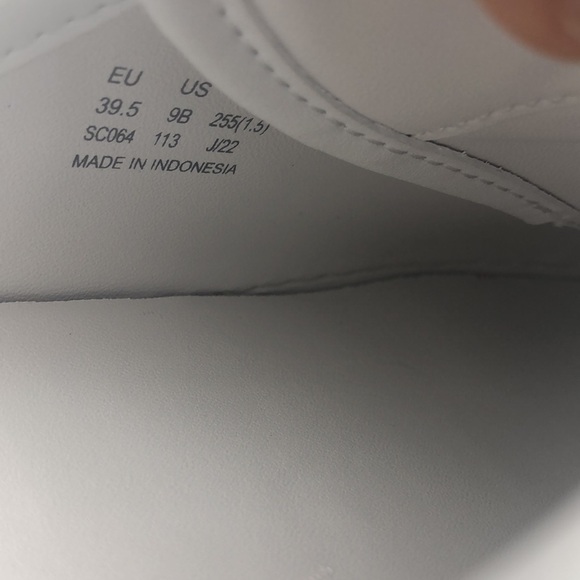 STUART WEITZMAN Skater Flatform Mules. - Picture 6 of 10